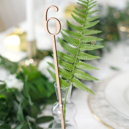 Bordnumre p spyd, 1-10 i trfarve.