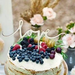 Caketopper i tr, Love, 1 stk.