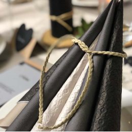 Marimekko Servietter - Sort embossed, frokoststr. 16 stk.